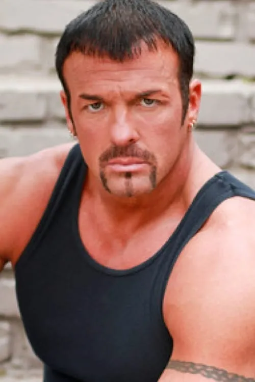 Marcus Bagwell interpretando a Marcus Alexander Bagwell