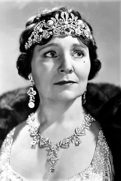 Margaret Dumont interpretando a Ophelia MacDougal