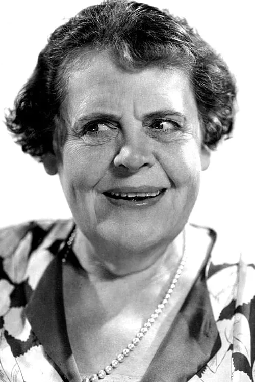 Marie Dressler interpretando a Ethel Bertha Whitehall