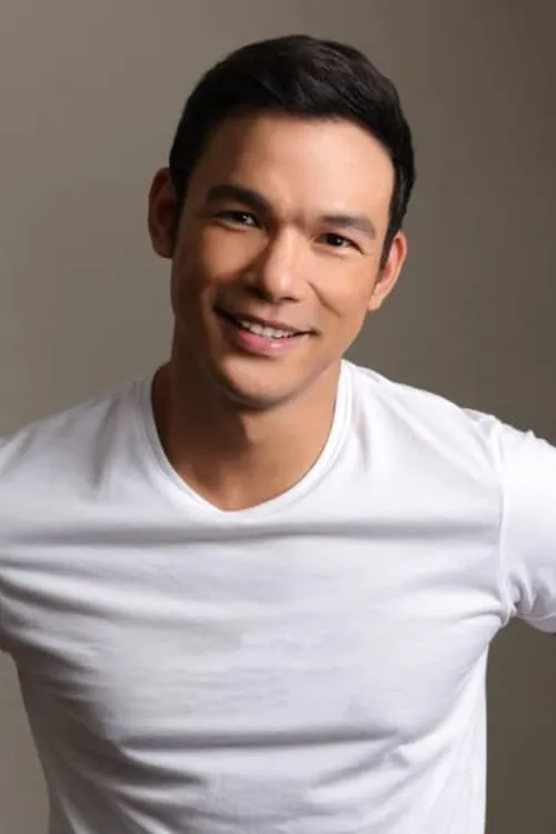 Actor Mark Bautista