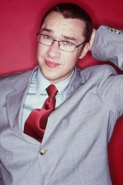 Mark Lamarr interpretando a Self