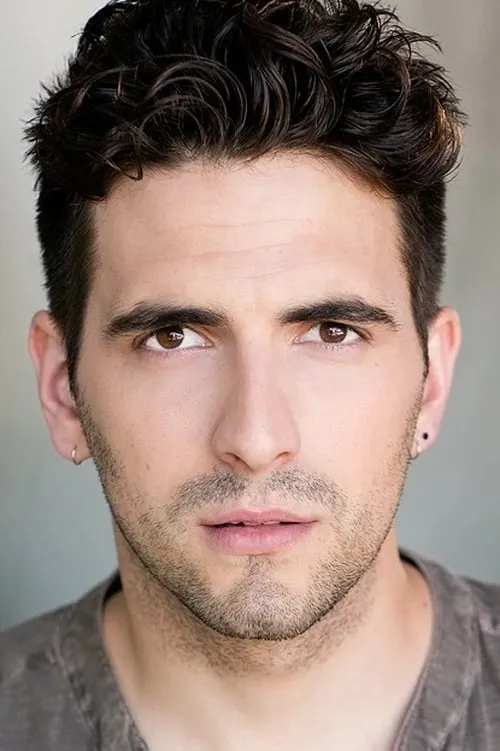 Foto de perfil del actor Matt Angel en el reparto