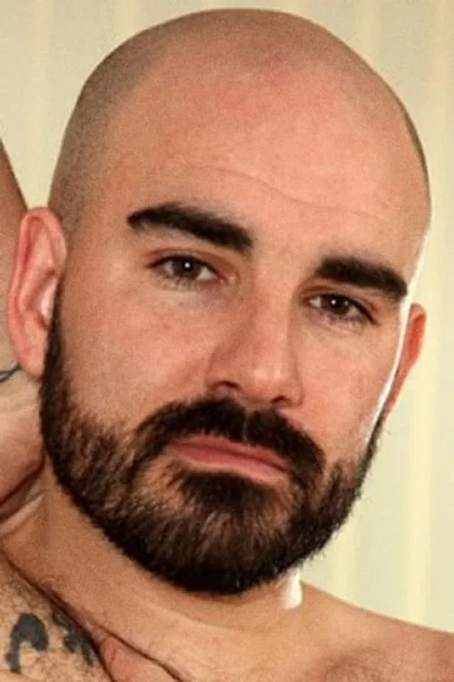 Actor Matteo Valentine