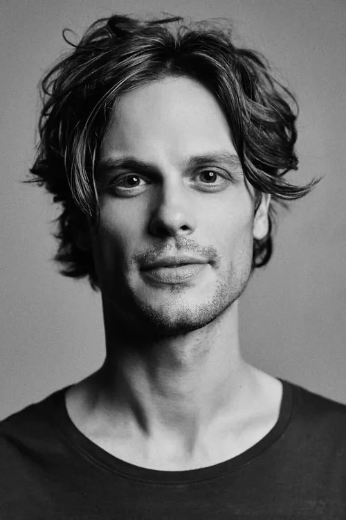 Matthew Gray Gubler interpretando a Carl