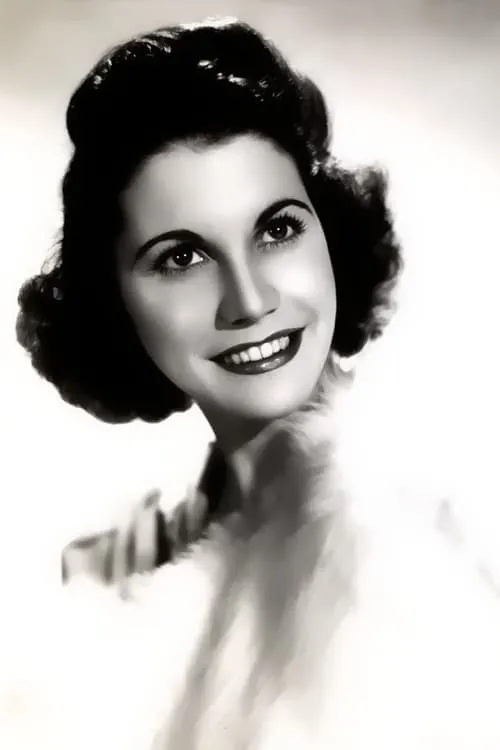 Foto de perfil del actor Maxene Andrews en el reparto