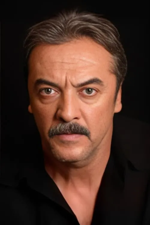 Actor Mesut Akusta