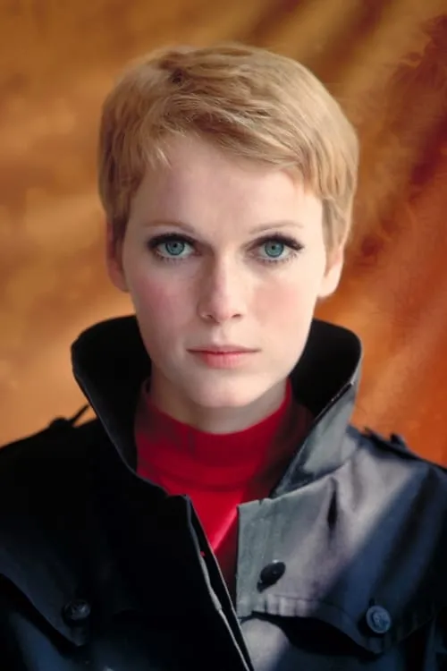 Mia Farrow interpretando a Marcia