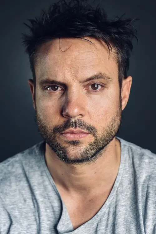 Foto de perfil del actor Michael Aaron Milligan en el reparto