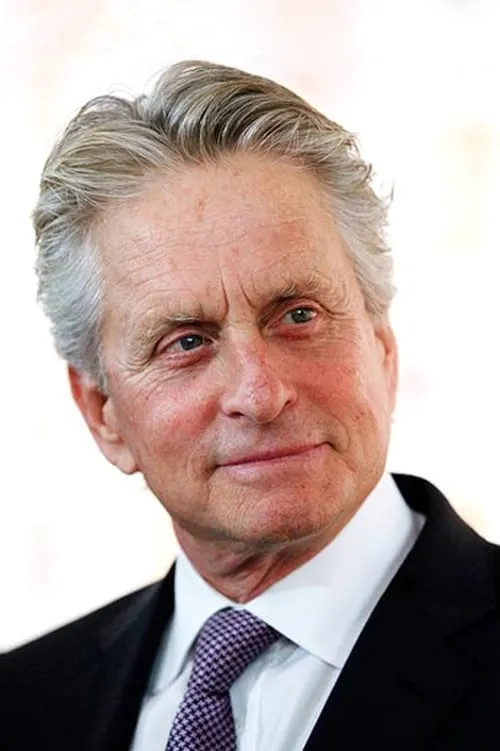 Michael Douglas interpretando a Self