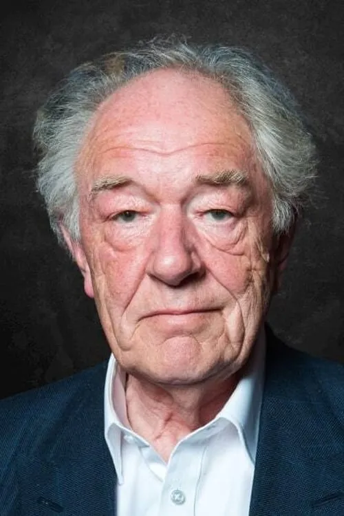 Michael Gambon interpretando a Narrator (voice)