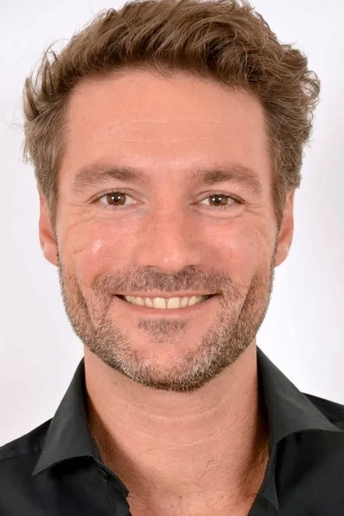 Actor Michaël Maïnö