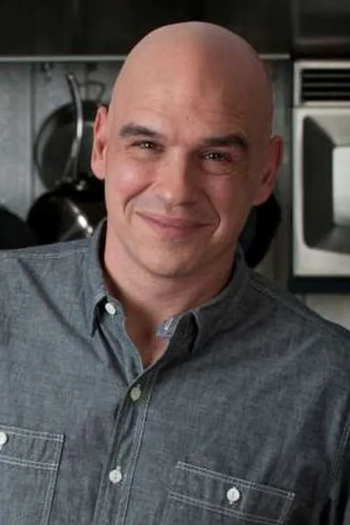 Michael Symon en el reparto