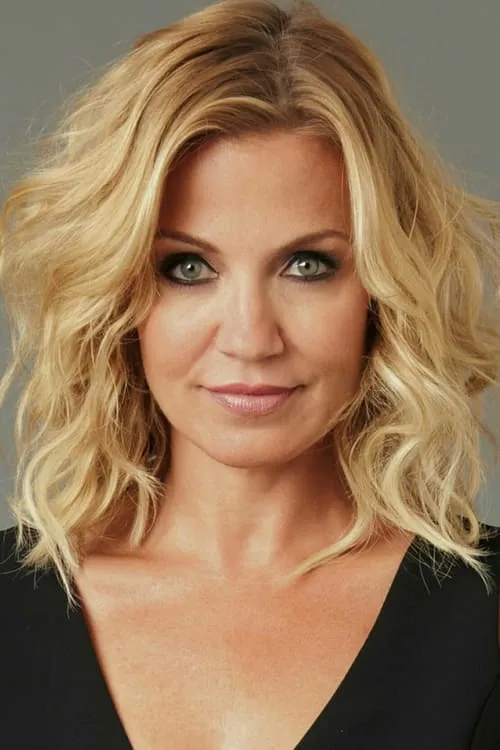 Michelle Beadle interpretando a Herself