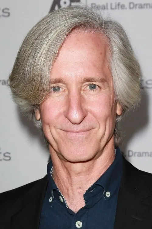 Mick Garris interpretando a Father Callahan