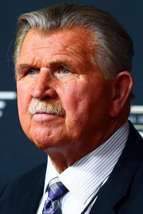 Mike Ditka interpretando a Football Coach