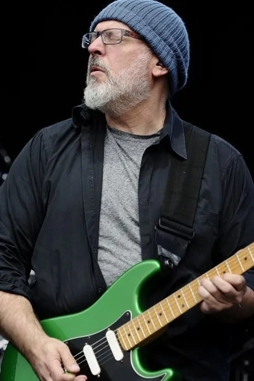 Mike Keneally interpretando a 