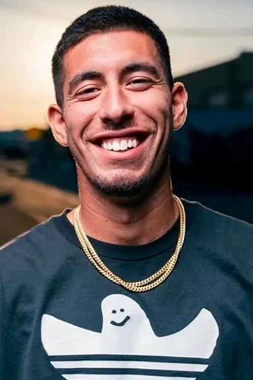 Ronnie Sandoval ha trabajado con Miles Silvas en 1 ocasiones