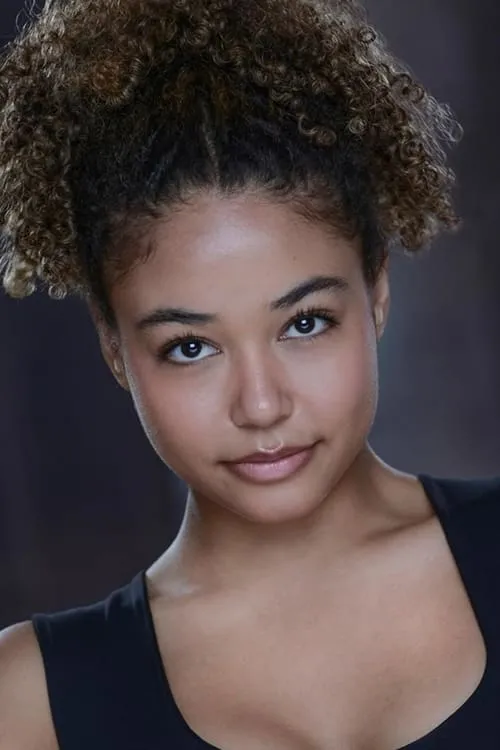 Actor Millie Davis