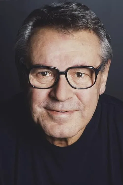 Miloš Forman interpretando a Self