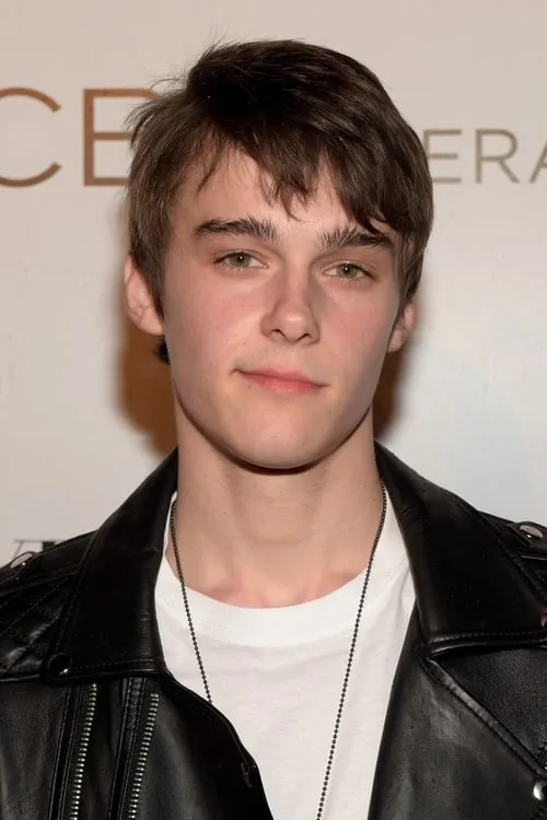 Jedidiah Goodacre ha trabajado con Mitchell Hope en 3 ocasiones