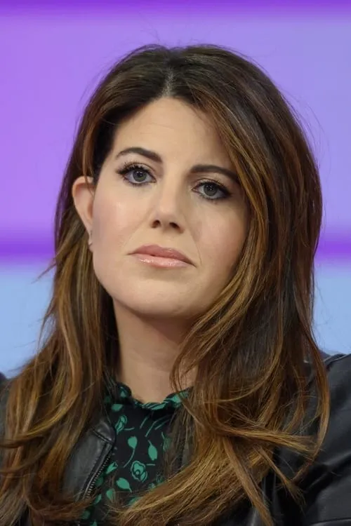 Monica Lewinsky interpretando a Self