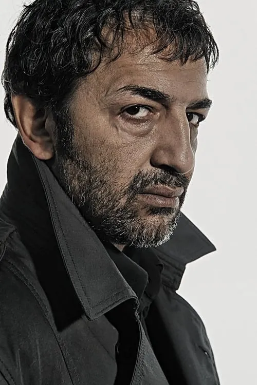 Actor Moussa Maaskri