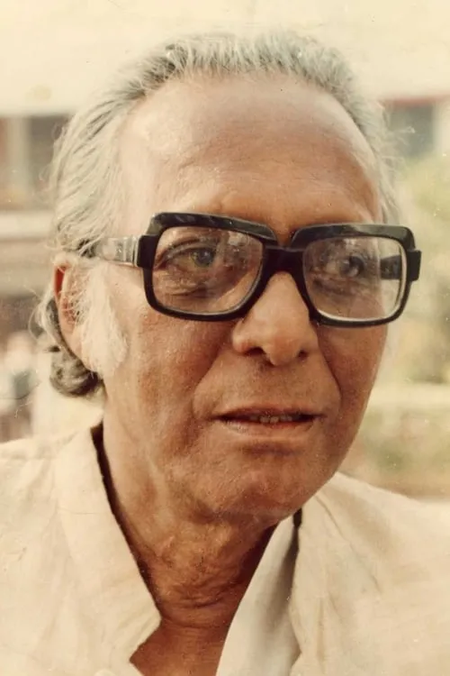 Mrinal Sen interpretando a N°114