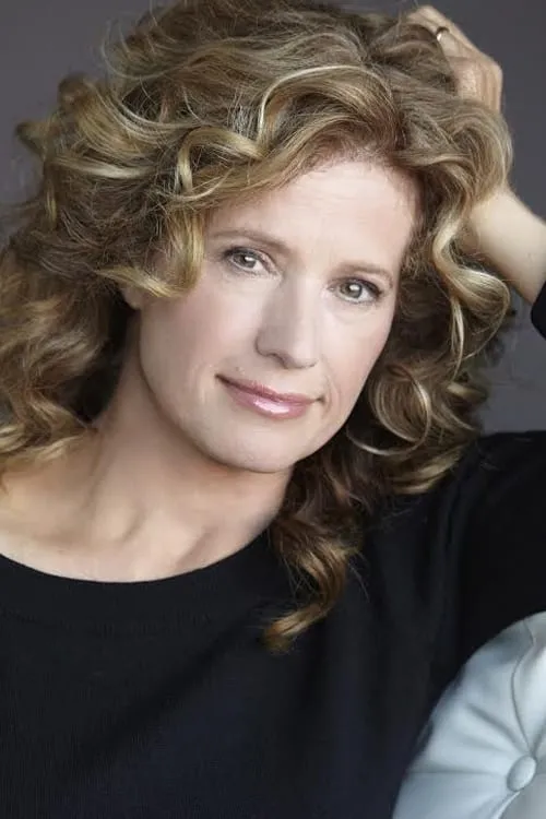 Nancy Travis interpretando a Leah Bundy