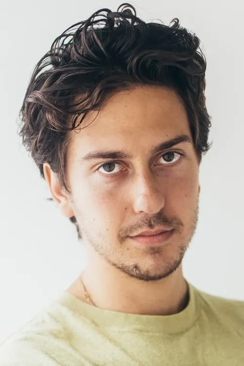 Adam Enright ha trabajado con Nat Wolff en 1 ocasiones