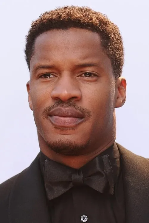 Nate Parker interpretando a Private Jim Lidford