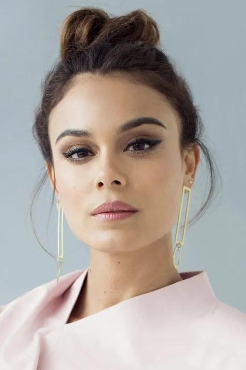 Actor Nathalie Kelley