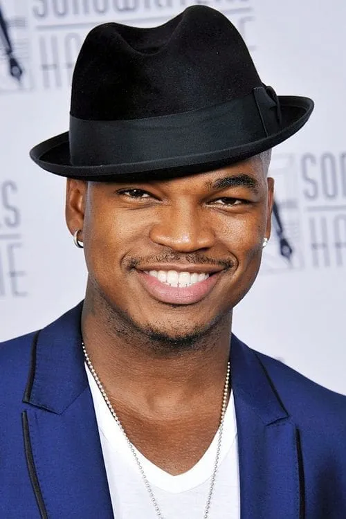 Ne-Yo interpretando a 