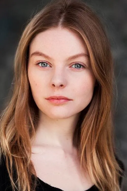 Nell Hudson en el reparto