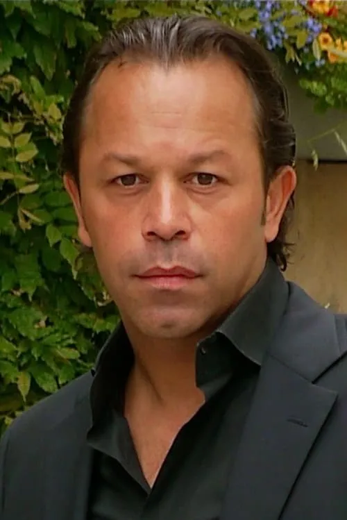 Actor Nelson Vasquez