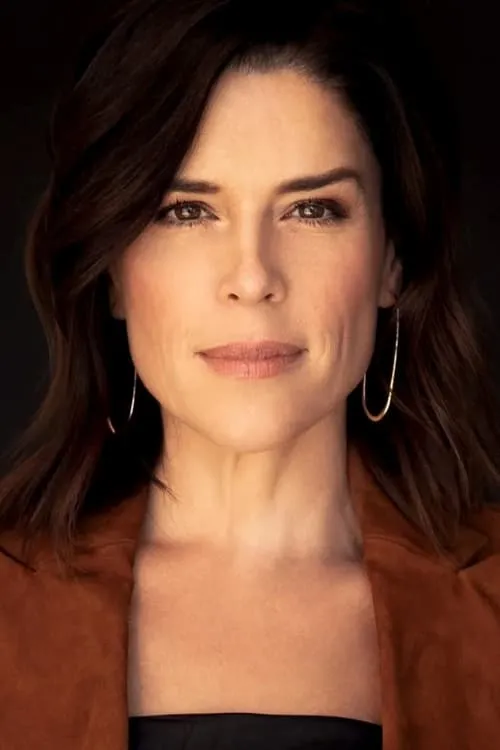 Actor Neve Campbell