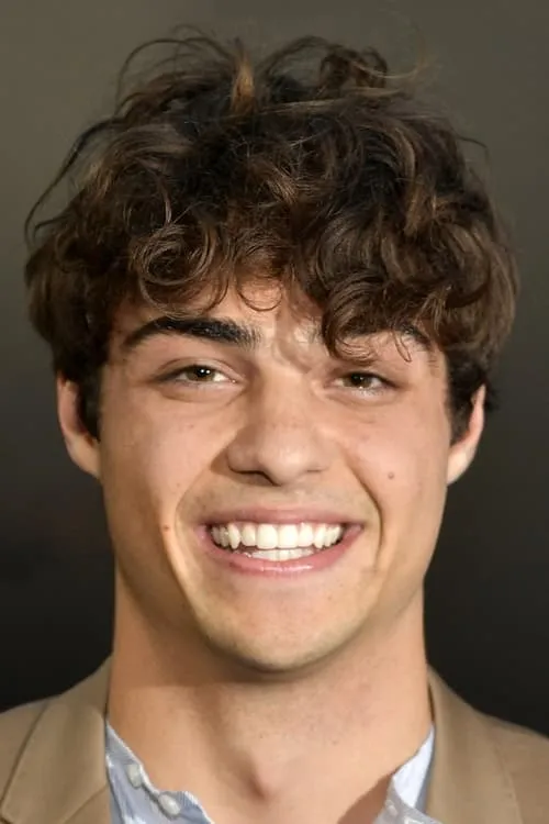 Momona Tamada ha trabajado con Noah Centineo en 2 ocasiones