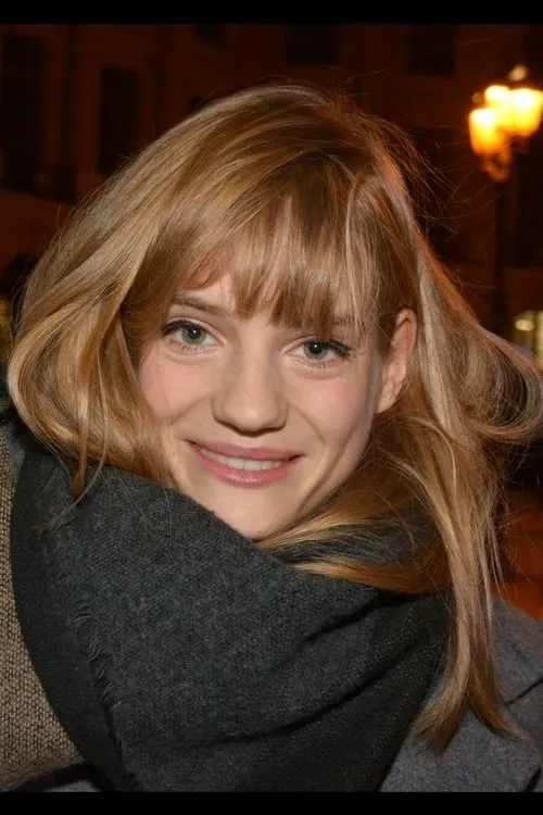 Actor Noémie Schmidt