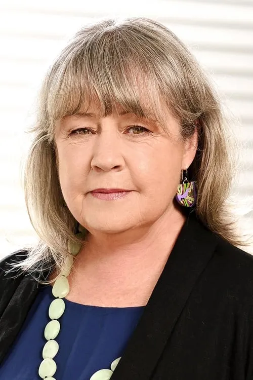 Noni Hazlehurst en el reparto