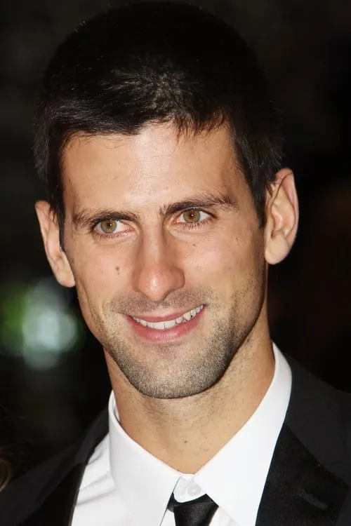 Novak Djokovic interpretando a Self