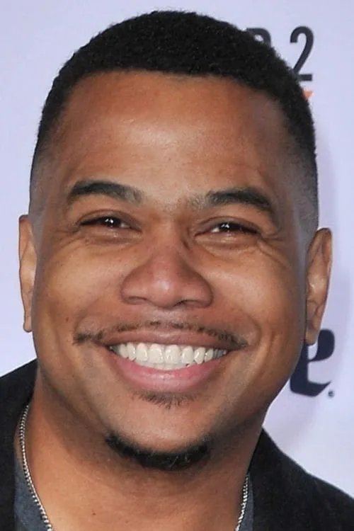 Omar Gooding interpretando a Romulo