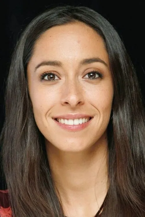 Oona Chaplin interpretando a Naomi