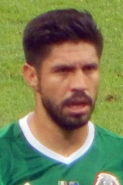 Oribe Peralta interpretando a Self