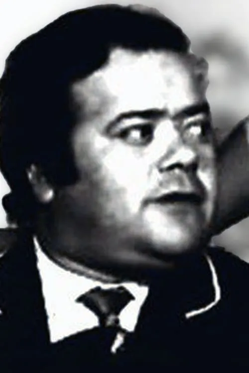 Actor Oscar Viale