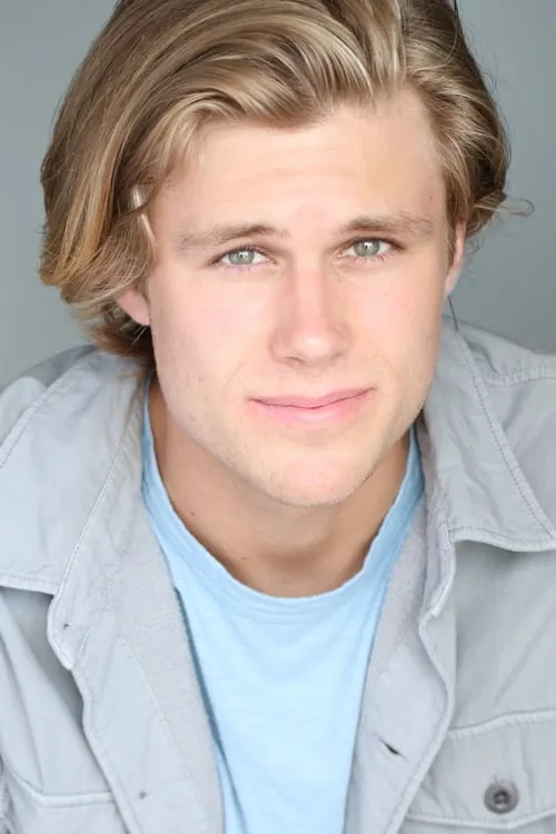 Owen Patrick Joyner en el reparto