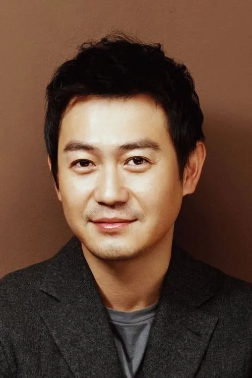 Foto de perfil del actor Park Yong-woo en el reparto