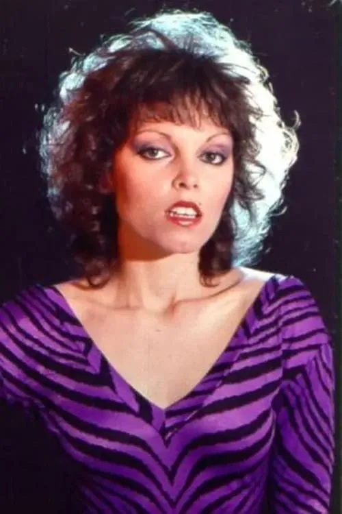 Pat Benatar interpretando a Herself