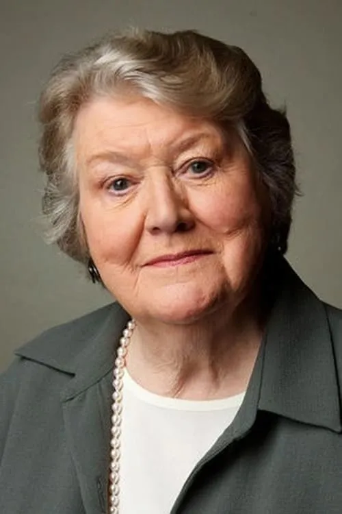 Actor Patricia Routledge