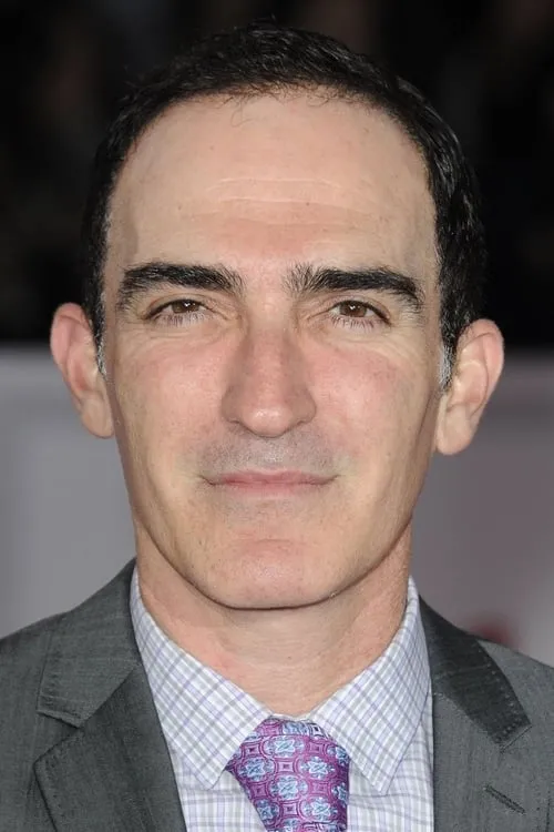 Patrick Fischler interpretando a Austin