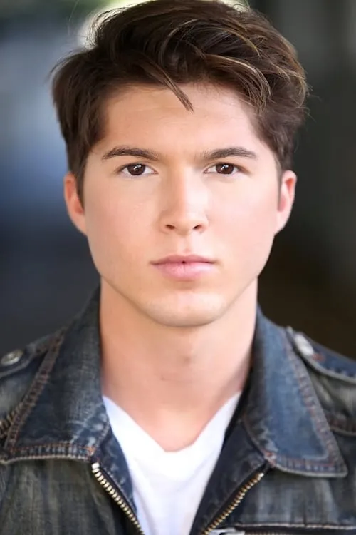 Paul Butcher interpretando a Billy