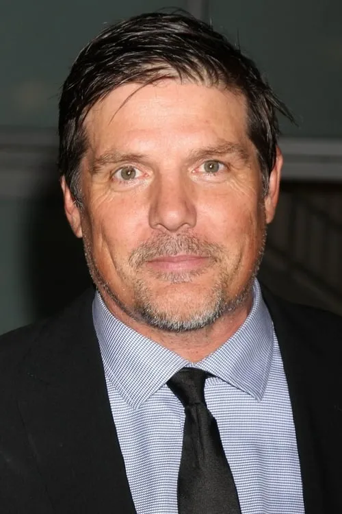 Paul Johansson interpretando a Charlie Parker